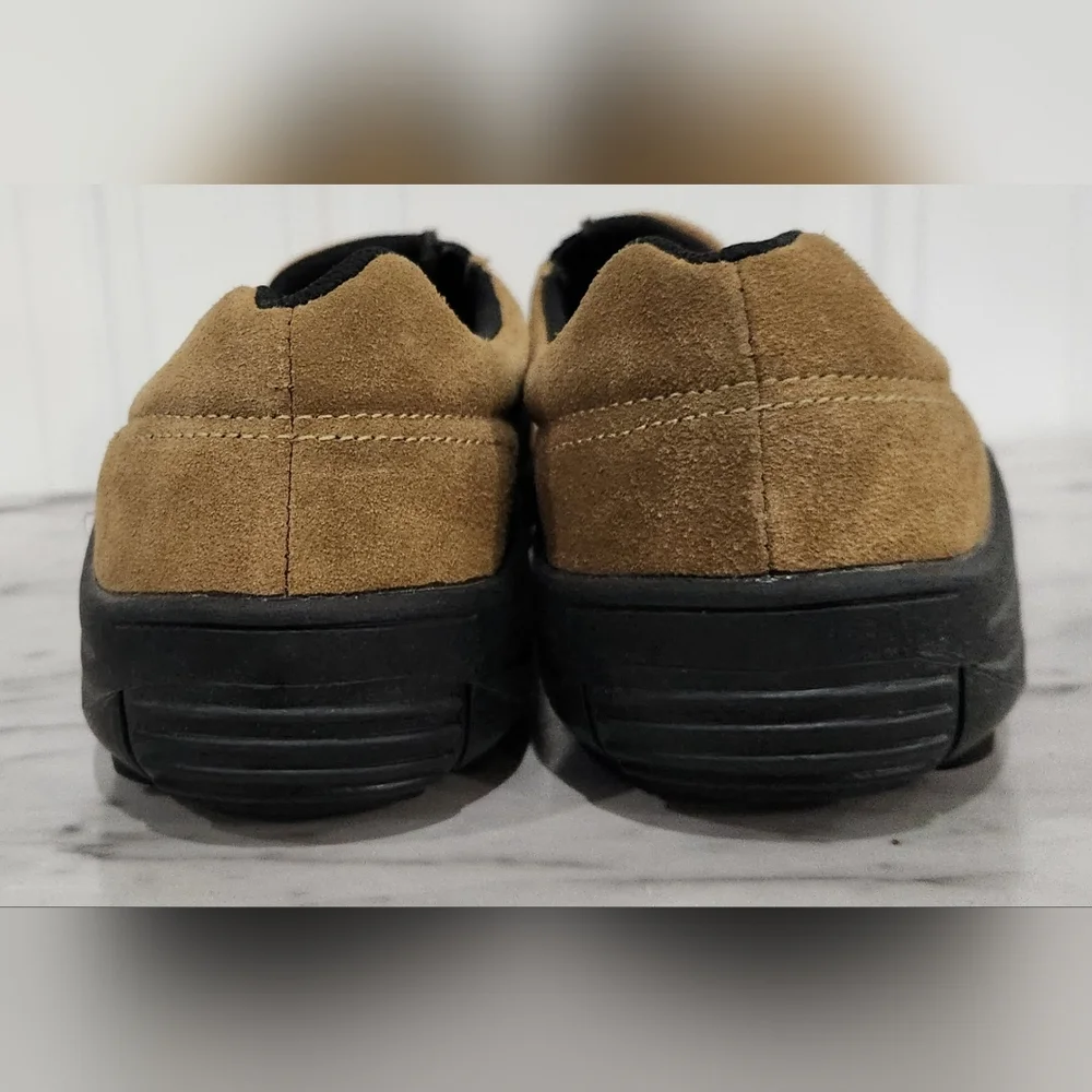 Stone Creek tan suede leather slip on loafers men's size 10.5